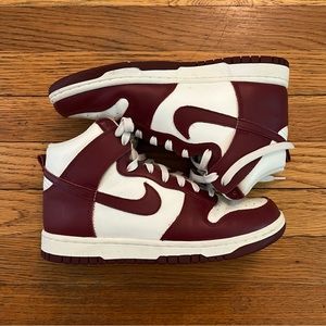 women’s nike dunks in team red